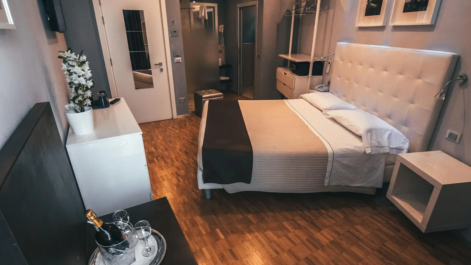 Hotel Orcagna Florence 2*,